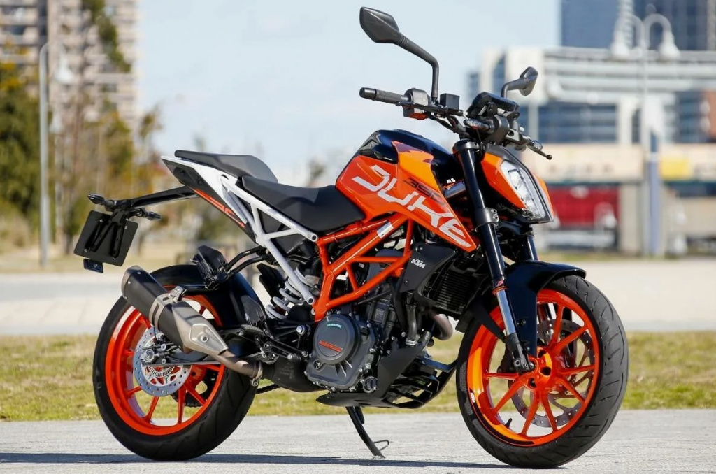 Фото KTM Duke 390