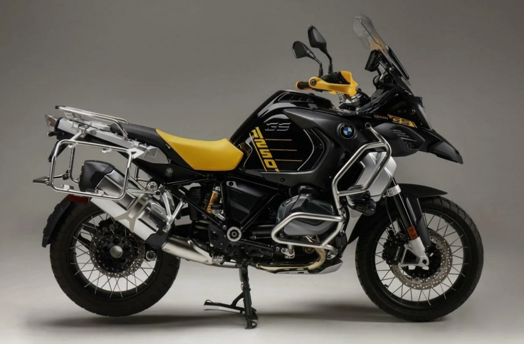 Фото BMW R1250GS Adventure Screenshot_2.jpg