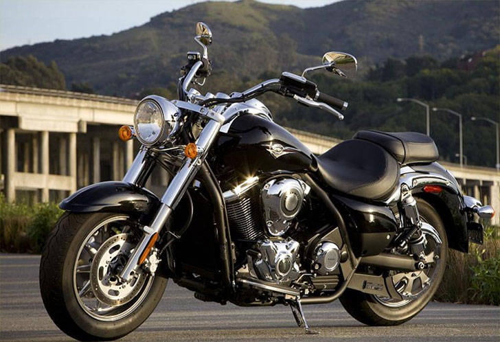 японский круизер Kawasaki Vulcan 1700 Classic