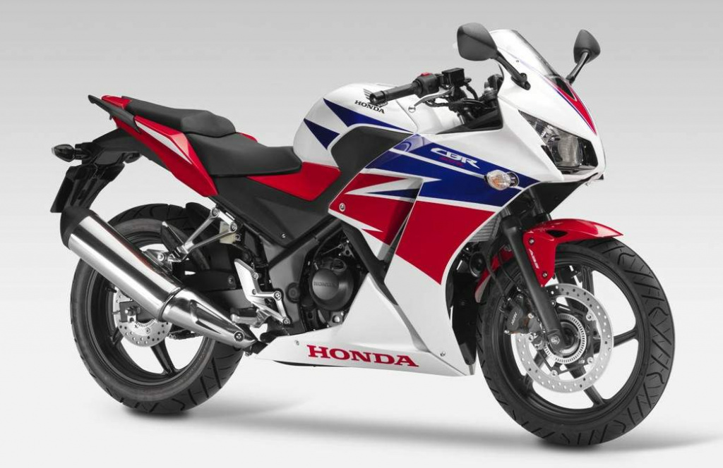 sport bike Honda CBR300RA
